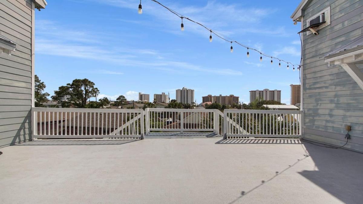 Holiday home Beachlife Unit B Getaway Sleeps 10 *