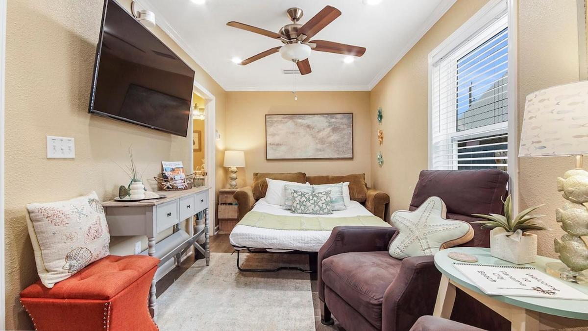 Beachlife Unit B Getaway Sleeps 10 *